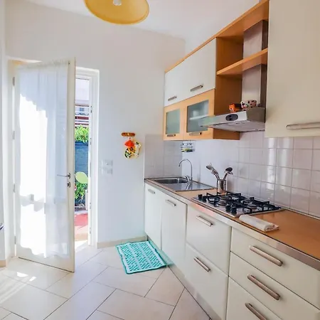 Apartamento Villino Cecilia - 3 Bedrooms - Tuscanyinstyle