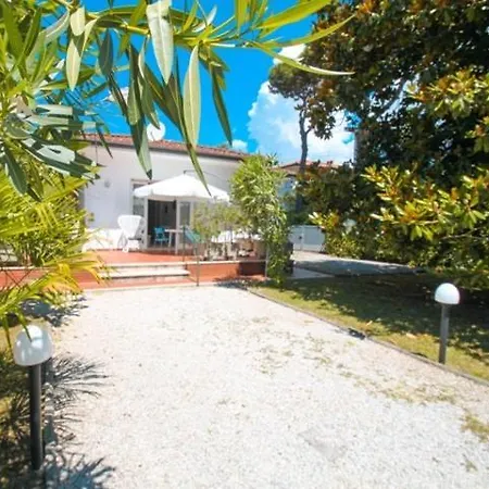 Villino Cecilia - 3 Bedrooms - Tuscanyinstyle Apartamento Forte dei Marmi